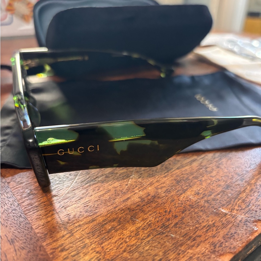 Gucci Rectangular Green Tortoiseshell Sunglasses - image 3